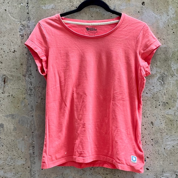 Fjallraven Greenland Women's T-Shirt, Peach Pink, Medium - Picture 3 of 11